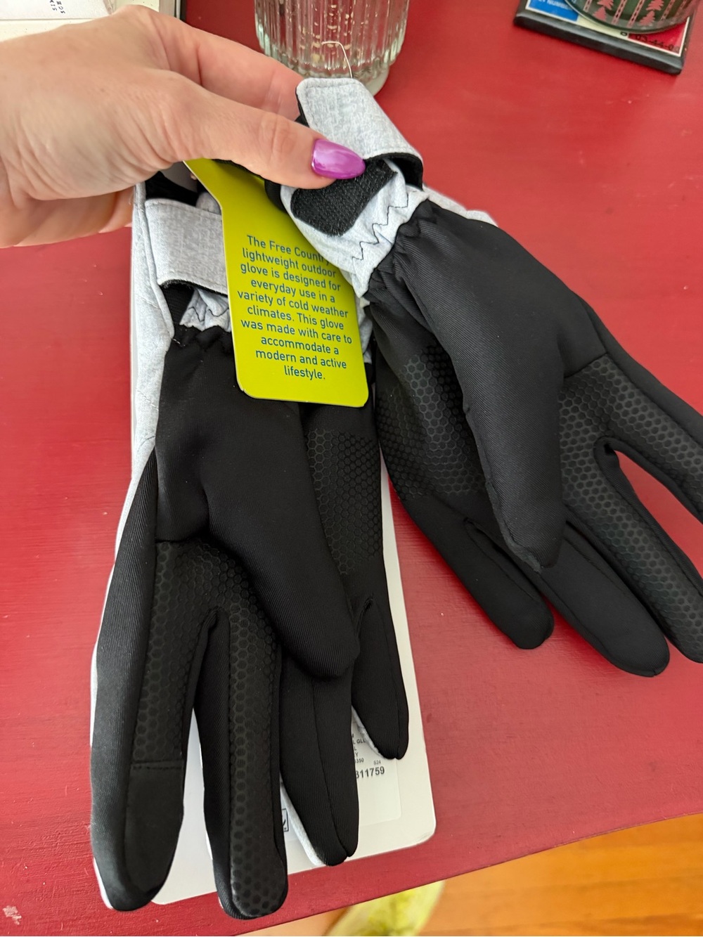 NEW women’s Free Country soft shell gloves outdoor gray black S/M touchscreen